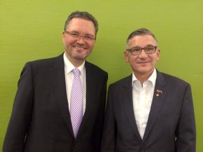 links Bodo Middeldorf von der Bergischen Struktur- und Wirtschaftsförderungsgesellschaft mbH